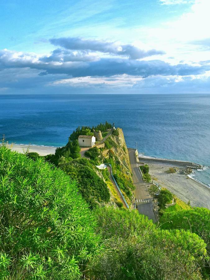 Casa Vacanze Umberto I Bova Marina Exterior photo